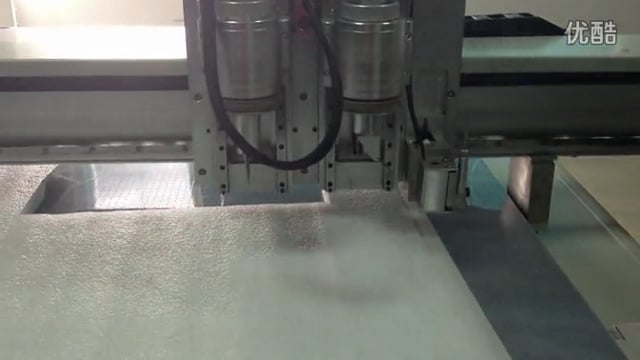 30mm digital flatbed foam board sample cutting machine