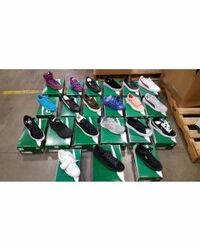 Puma men's sneaker assortment 100 pairs.