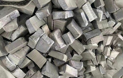 MAGNESIUM METAL BLOCK