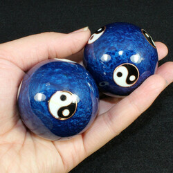 Chinese meditation therapy ball stress relief ball metal chiming ball