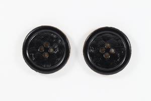 Regenerated leather recycled buttons